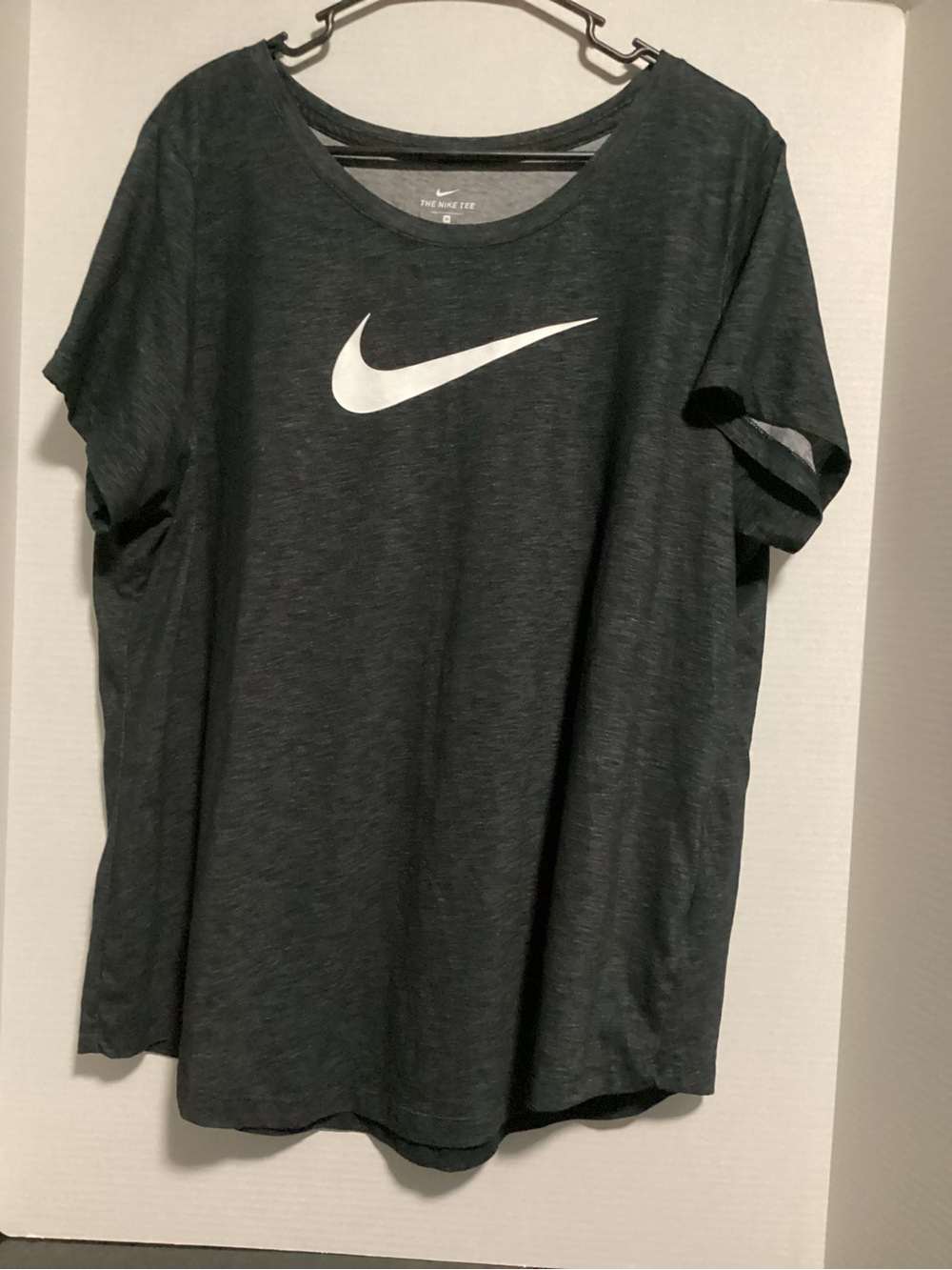 Nike Women's Charcoal Heather Short Sleeve Tee with White Swoosh